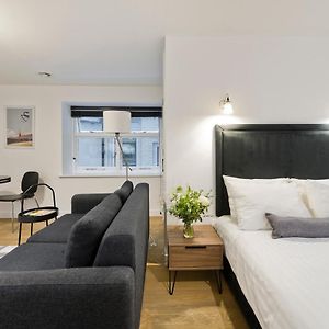 Studio Apartment Lower Ground Floor